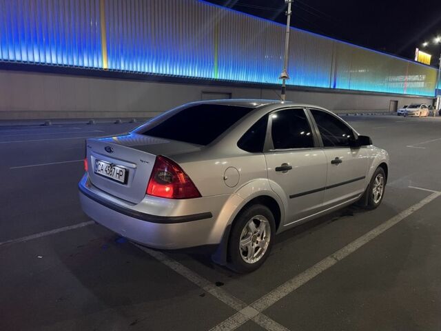 Серый Форд Фокус, объемом двигателя 1.6 л и пробегом 172 тыс. км за 5100 $, фото 4 на Automoto.ua