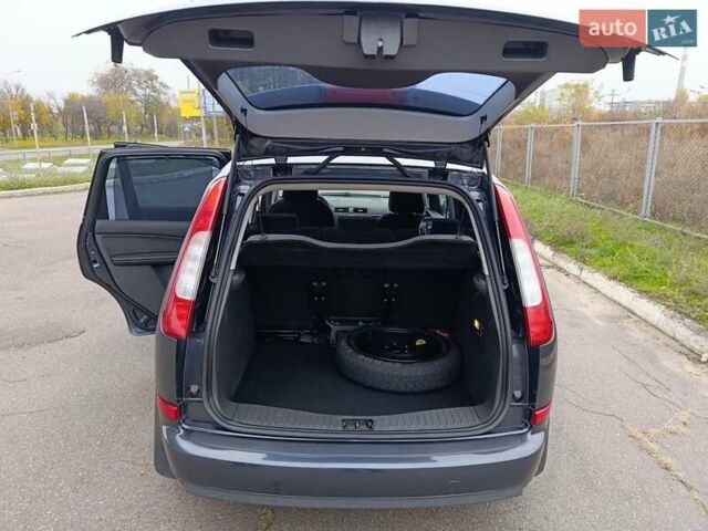 Серый Форд Фокус, объемом двигателя 1.8 л и пробегом 218 тыс. км за 5250 $, фото 18 на Automoto.ua