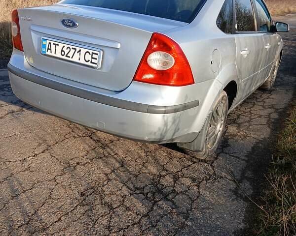 Сірий Форд Фокус, об'ємом двигуна 1.6 л та пробігом 291 тис. км за 4500 $, фото 7 на Automoto.ua