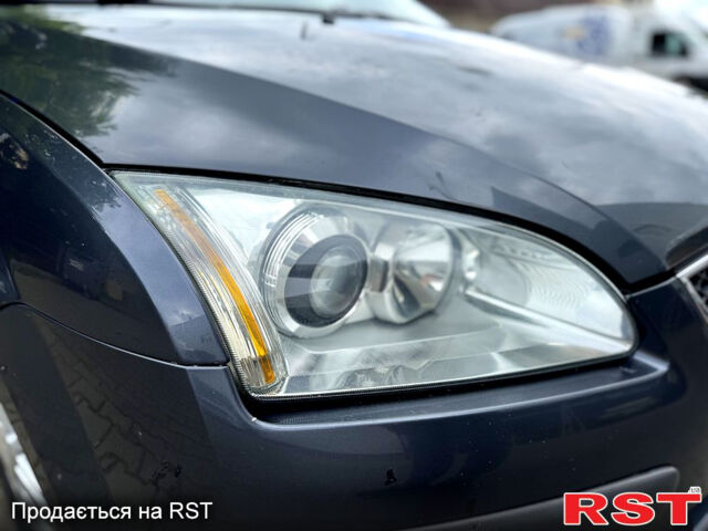 Серый Форд Фокус, объемом двигателя 1.6 л и пробегом 179 тыс. км за 3700 $, фото 8 на Automoto.ua