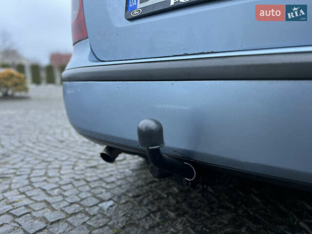 Серый Форд Фокус, объемом двигателя 1.6 л и пробегом 290 тыс. км за 2999 $, фото 15 на Automoto.ua