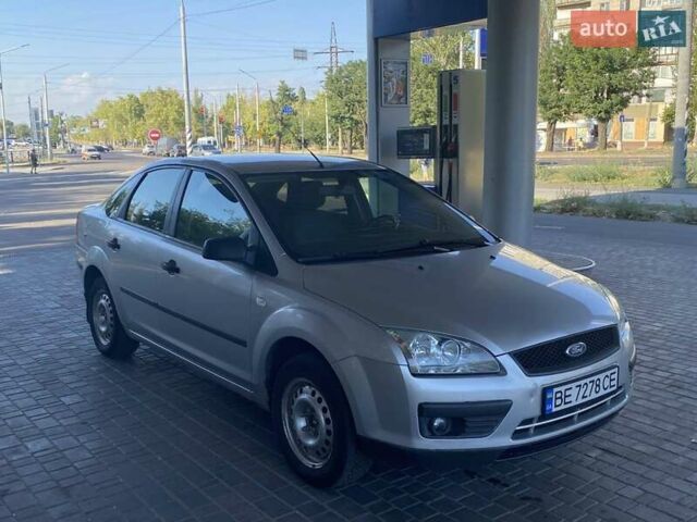 Сірий Форд Фокус, об'ємом двигуна 1.6 л та пробігом 263 тис. км за 4900 $, фото 7 на Automoto.ua
