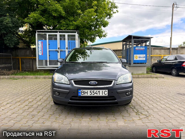 Серый Форд Фокус, объемом двигателя 1.6 л и пробегом 179 тыс. км за 3700 $, фото 3 на Automoto.ua