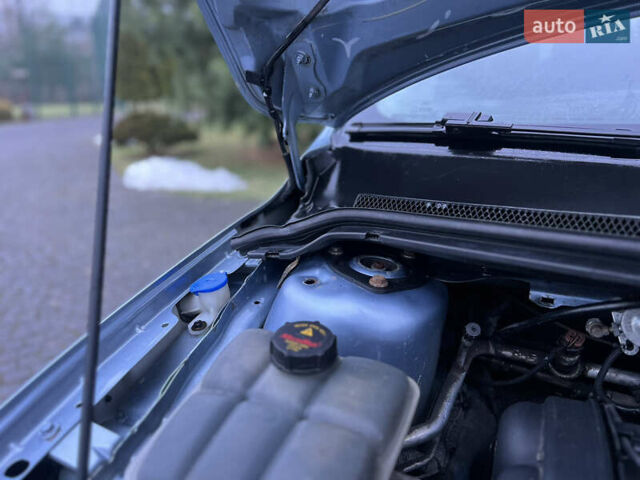 Серый Форд Фокус, объемом двигателя 1.6 л и пробегом 298 тыс. км за 2999 $, фото 28 на Automoto.ua