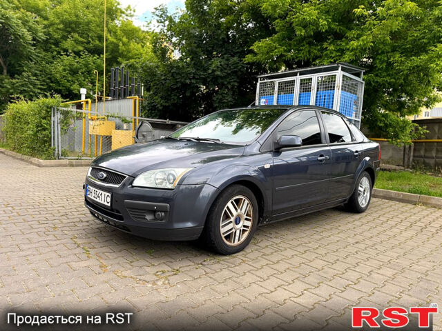 Серый Форд Фокус, объемом двигателя 1.6 л и пробегом 179 тыс. км за 3700 $, фото 2 на Automoto.ua