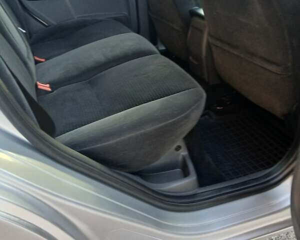 Сірий Форд Фокус, об'ємом двигуна 1.6 л та пробігом 291 тис. км за 4500 $, фото 1 на Automoto.ua