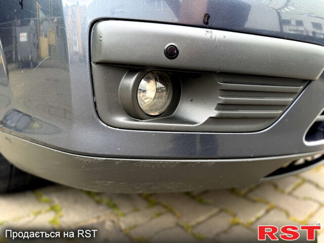 Серый Форд Фокус, объемом двигателя 1.6 л и пробегом 179 тыс. км за 3700 $, фото 9 на Automoto.ua