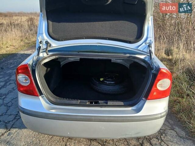 Сірий Форд Фокус, об'ємом двигуна 1.6 л та пробігом 291 тис. км за 4500 $, фото 24 на Automoto.ua