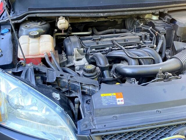 Сірий Форд Фокус, об'ємом двигуна 1.6 л та пробігом 191 тис. км за 4750 $, фото 7 на Automoto.ua