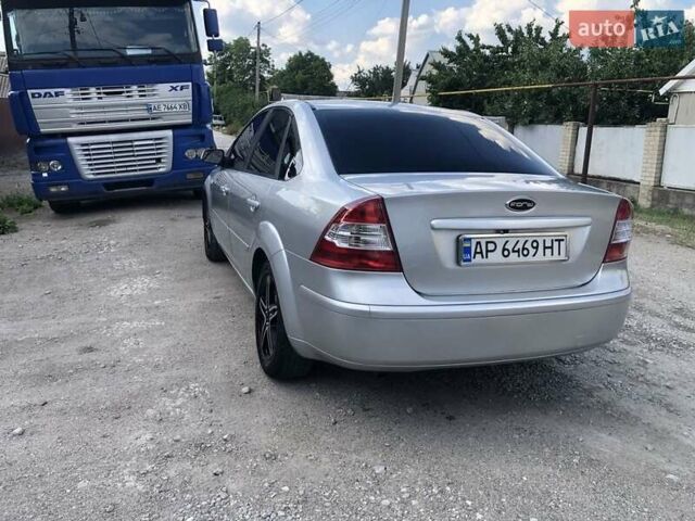 Форд Фокус 2007 в Запорожье на Automoto.ua Серый Форд Фокус, объемом двигателя 1.6 л и пробегом 270 тыс. км за 5600 $, фото 3 на Automoto.ua