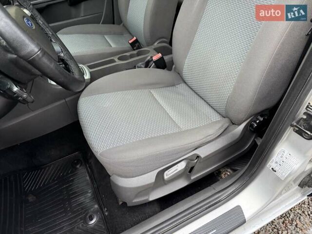 Серый Форд Фокус, объемом двигателя 1.6 л и пробегом 192 тыс. км за 4300 $, фото 9 на Automoto.ua