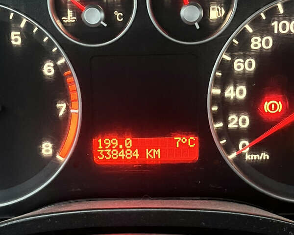 Серый Форд Фокус, объемом двигателя 2 л и пробегом 339 тыс. км за 5400 $, фото 11 на Automoto.ua