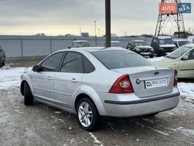 Серый Форд Фокус, объемом двигателя 1.6 л и пробегом 192 тыс. км за 4300 $, фото 1 на Automoto.ua