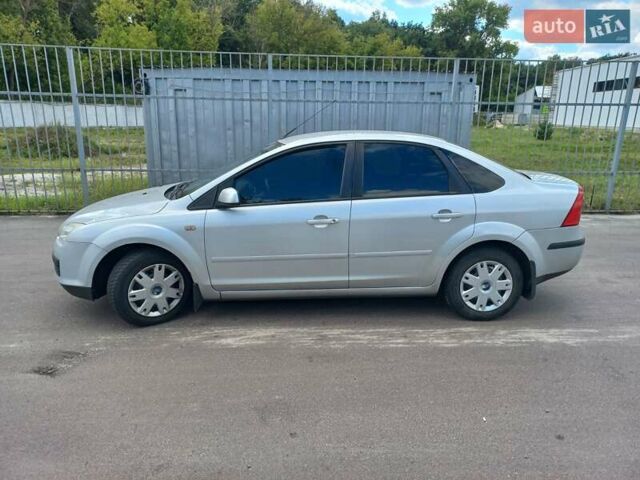 Серый Форд Фокус, объемом двигателя 1.6 л и пробегом 310 тыс. км за 4000 $, фото 3 на Automoto.ua