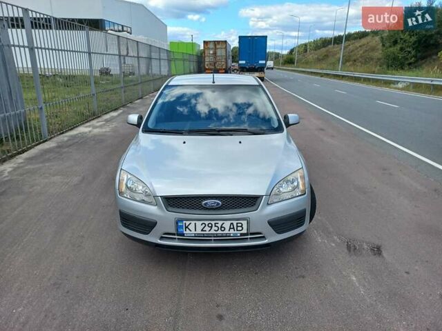 Серый Форд Фокус, объемом двигателя 1.6 л и пробегом 310 тыс. км за 4000 $, фото 6 на Automoto.ua