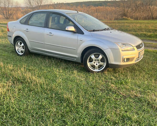 Серый Форд Фокус, объемом двигателя 2 л и пробегом 339 тыс. км за 5400 $, фото 3 на Automoto.ua