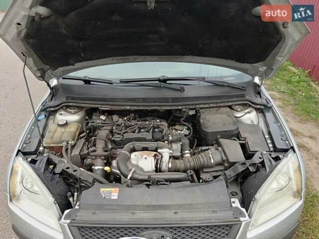 Серый Форд Фокус, объемом двигателя 1.6 л и пробегом 274 тыс. км за 4350 $, фото 7 на Automoto.ua