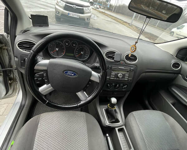 Сірий Форд Фокус, об'ємом двигуна 1.6 л та пробігом 192 тис. км за 5000 $, фото 15 на Automoto.ua