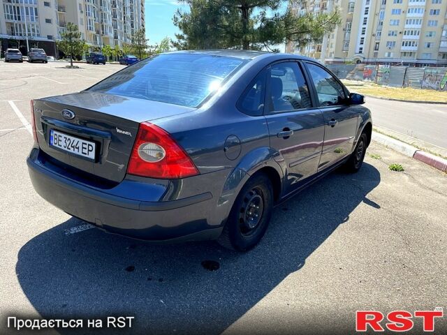 Серый Форд Фокус, объемом двигателя 1.6 л и пробегом 236 тыс. км за 3750 $, фото 4 на Automoto.ua