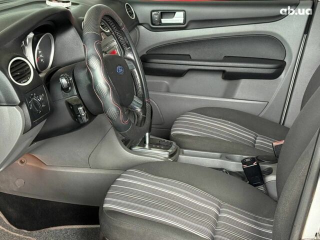 Серый Форд Фокус, объемом двигателя 1.6 л и пробегом 249 тыс. км за 5990 $, фото 8 на Automoto.ua