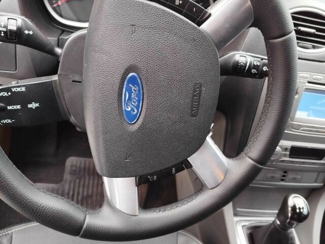 Сірий Форд Фокус, об'ємом двигуна 1.8 л та пробігом 197 тис. км за 5900 $, фото 8 на Automoto.ua