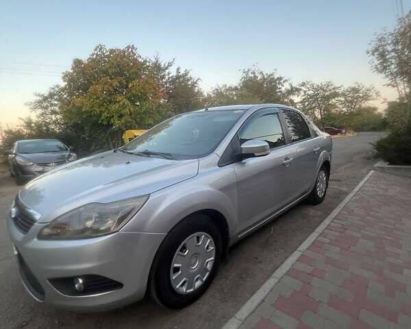 Серый Форд Фокус, объемом двигателя 1.6 л и пробегом 222 тыс. км за 5300 $, фото 3 на Automoto.ua