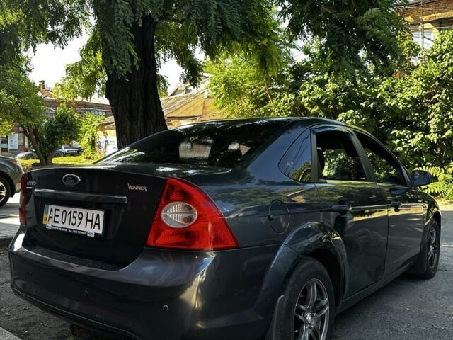 Серый Форд Фокус, объемом двигателя 1.6 л и пробегом 193 тыс. км за 4799 $, фото 4 на Automoto.ua