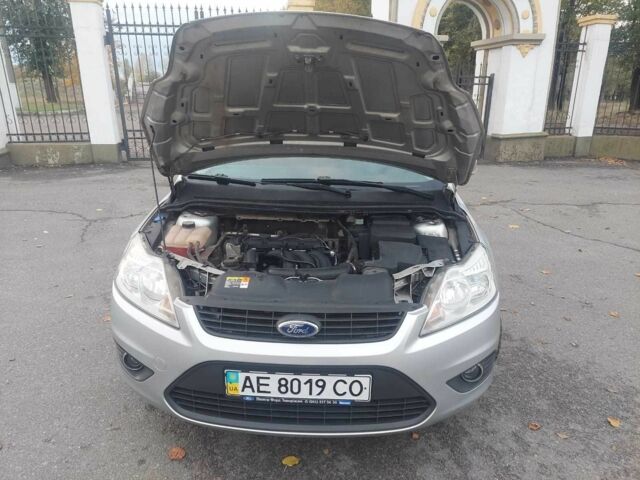 Сірий Форд Фокус, об'ємом двигуна 1.6 л та пробігом 176 тис. км за 5500 $, фото 10 на Automoto.ua