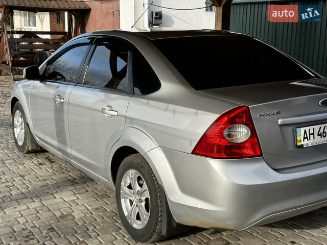 Серый Форд Фокус, объемом двигателя 1.6 л и пробегом 175 тыс. км за 5900 $, фото 15 на Automoto.ua
