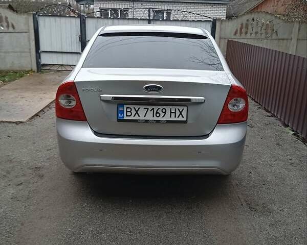 Серый Форд Фокус, объемом двигателя 1.6 л и пробегом 239 тыс. км за 5250 $, фото 5 на Automoto.ua