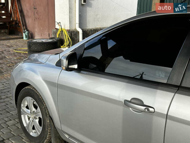 Серый Форд Фокус, объемом двигателя 1.6 л и пробегом 175 тыс. км за 5900 $, фото 14 на Automoto.ua