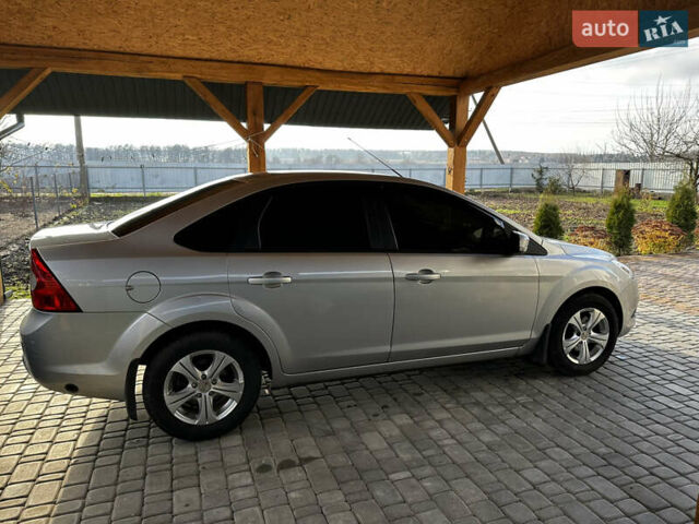 Серый Форд Фокус, объемом двигателя 1.6 л и пробегом 175 тыс. км за 5900 $, фото 20 на Automoto.ua