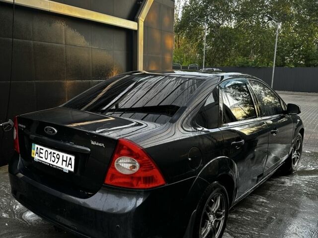 Серый Форд Фокус, объемом двигателя 1.6 л и пробегом 193 тыс. км за 4799 $, фото 3 на Automoto.ua