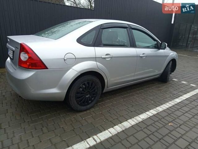 Серый Форд Фокус, объемом двигателя 1.6 л и пробегом 118 тыс. км за 4800 $, фото 24 на Automoto.ua