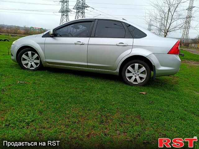 Сірий Форд Фокус, об'ємом двигуна 1.6 л та пробігом 245 тис. км за 5250 $, фото 5 на Automoto.ua