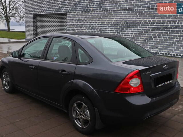 Сірий Форд Фокус, об'ємом двигуна 1.6 л та пробігом 130 тис. км за 5888 $, фото 5 на Automoto.ua