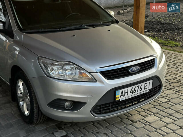 Серый Форд Фокус, объемом двигателя 1.6 л и пробегом 175 тыс. км за 5900 $, фото 7 на Automoto.ua