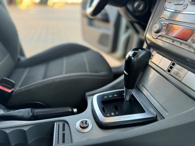 Серый Форд Фокус, объемом двигателя 1.6 л и пробегом 180 тыс. км за 5100 $, фото 7 на Automoto.ua