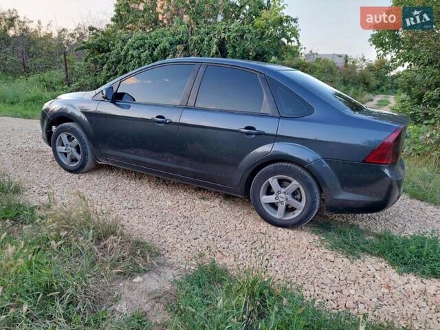 Форд Фокус 2009 в Одессе на Automoto.ua Серый Форд Фокус, объемом двигателя 1.6 л и пробегом 333 тыс. км за 5000 $, фото 16 на Automoto.ua