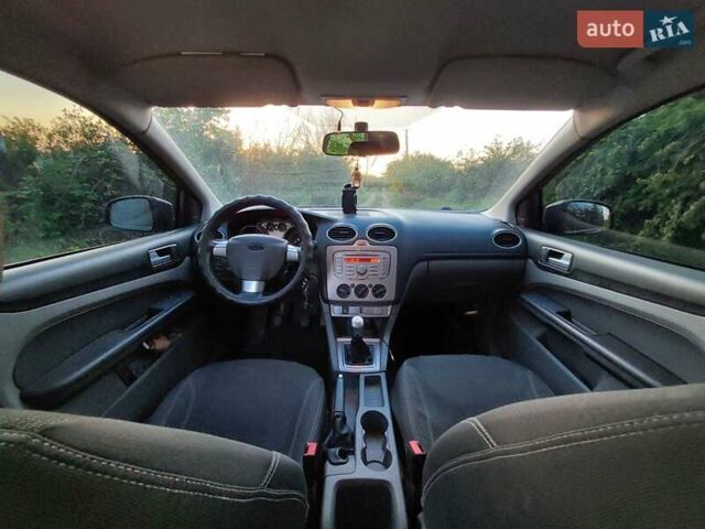 Форд Фокус 2009 в Одессе на Automoto.ua Серый Форд Фокус, объемом двигателя 1.6 л и пробегом 333 тыс. км за 5000 $, фото 9 на Automoto.ua