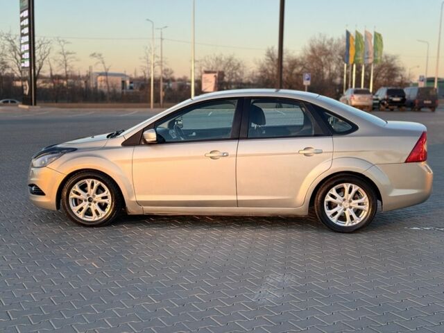 Серый Форд Фокус, объемом двигателя 1.6 л и пробегом 180 тыс. км за 5100 $, фото 12 на Automoto.ua