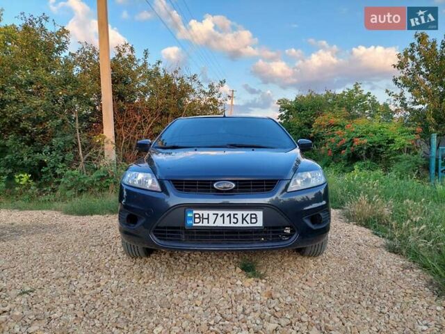 Форд Фокус 2009 в Одессе на Automoto.ua Серый Форд Фокус, объемом двигателя 1.6 л и пробегом 333 тыс. км за 5000 $, фото 1 на Automoto.ua
