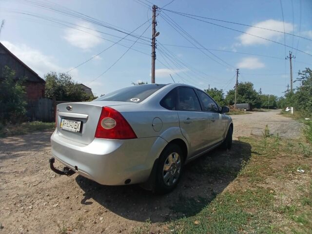 Серый Форд Фокус, объемом двигателя 1.6 л и пробегом 375 тыс. км за 5000 $, фото 9 на Automoto.ua