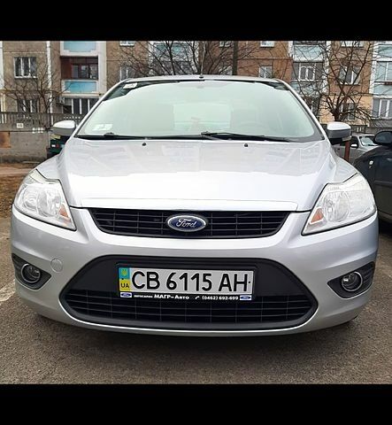 Серый Форд Фокус, объемом двигателя 1.6 л и пробегом 80 тыс. км за 8100 $, фото 10 на Automoto.ua