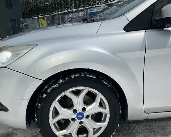 Серый Форд Фокус, объемом двигателя 1.6 л и пробегом 331 тыс. км за 4100 $, фото 11 на Automoto.ua