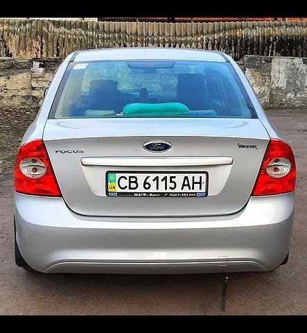 Серый Форд Фокус, объемом двигателя 1.6 л и пробегом 80 тыс. км за 8100 $, фото 6 на Automoto.ua