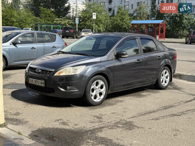 Серый Форд Фокус, объемом двигателя 2 л и пробегом 157 тыс. км за 7400 $, фото 1 на Automoto.ua
