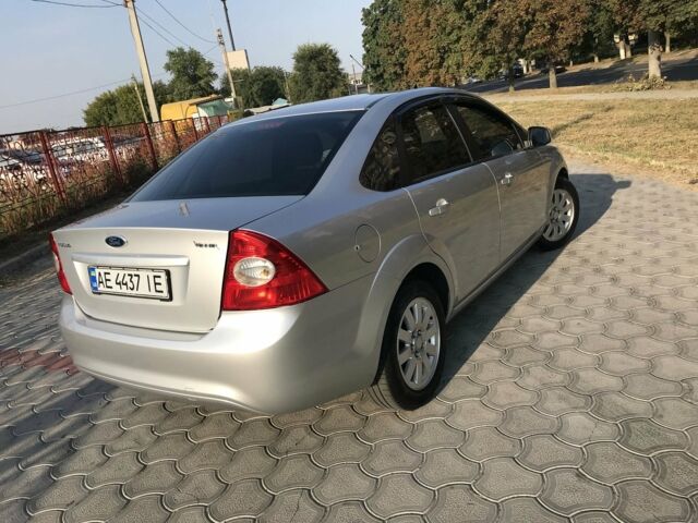 Сірий Форд Фокус, об'ємом двигуна 1.6 л та пробігом 116 тис. км за 8150 $, фото 3 на Automoto.ua