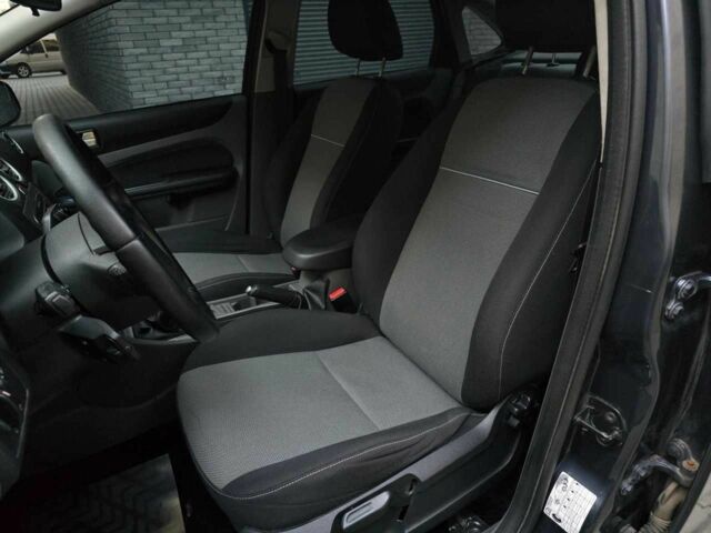 Серый Форд Фокус, объемом двигателя 0 л и пробегом 136 тыс. км за 5999 $, фото 9 на Automoto.ua