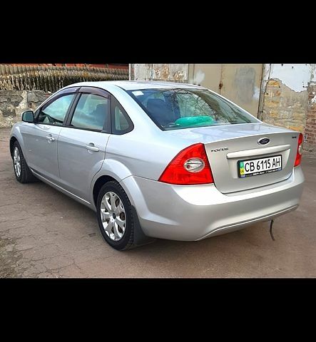 Серый Форд Фокус, объемом двигателя 1.6 л и пробегом 80 тыс. км за 8100 $, фото 7 на Automoto.ua